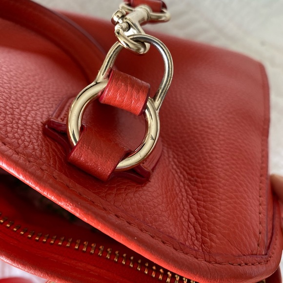 Vibrant grapefruit orange coach crossbody handbag - Picture 9 of 14